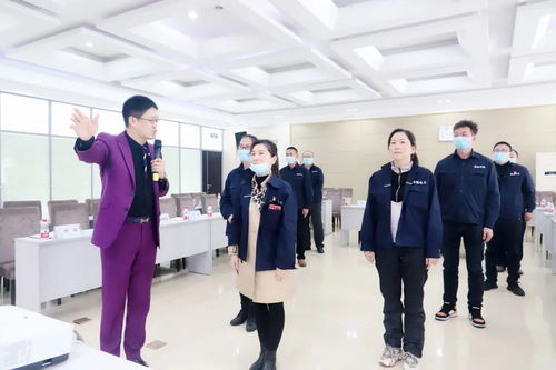 做好電力先行官,架起禮儀連心橋 華平生教授受邀重慶順泰鐵塔集團(tuán)管理層培訓(xùn)